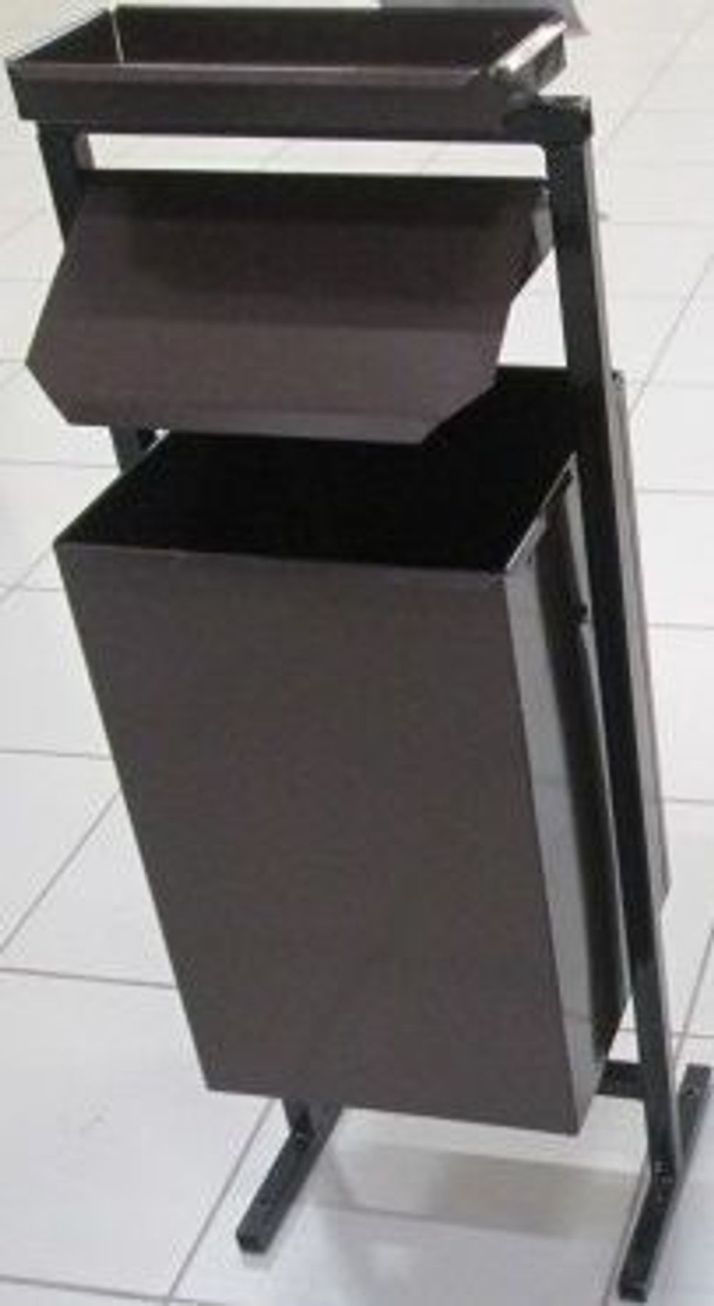 Урна квадратная с пепельницей (коричневая)