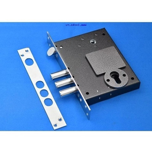 Замок врезной с защелкой под ручку KERBEROS 133.22.013L